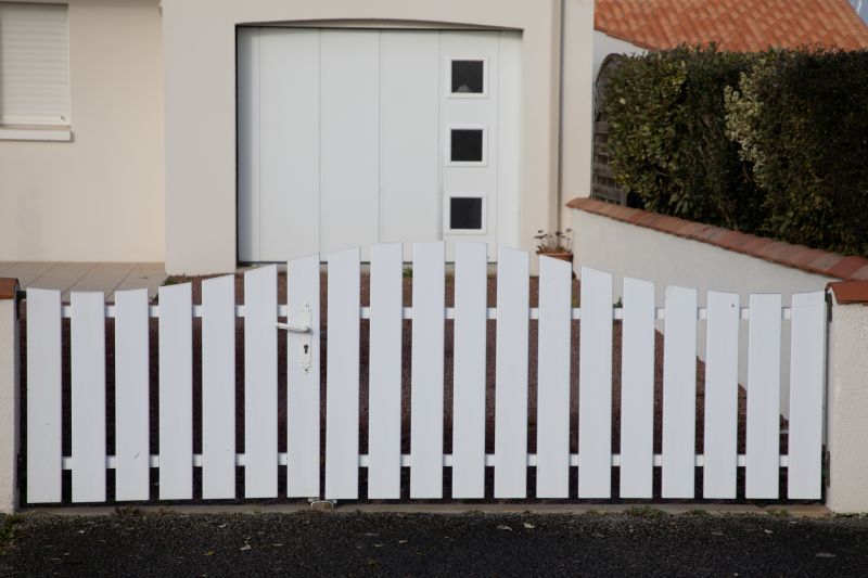 White Pvc Fence Installation in Wilmington, NC