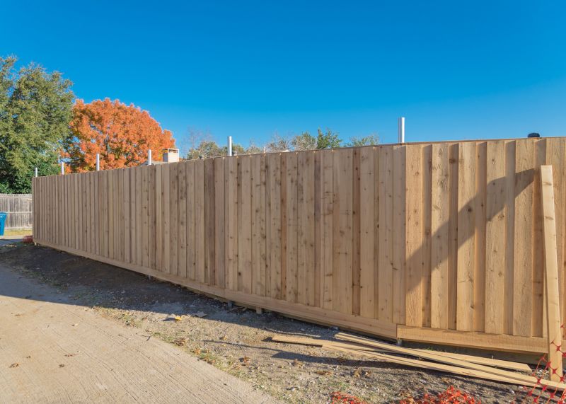 Wood Fence Construction in Pearland, TX